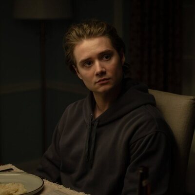 Shea Pritchard en la temporada 1 y el capítulo 06 de 'Linternas'