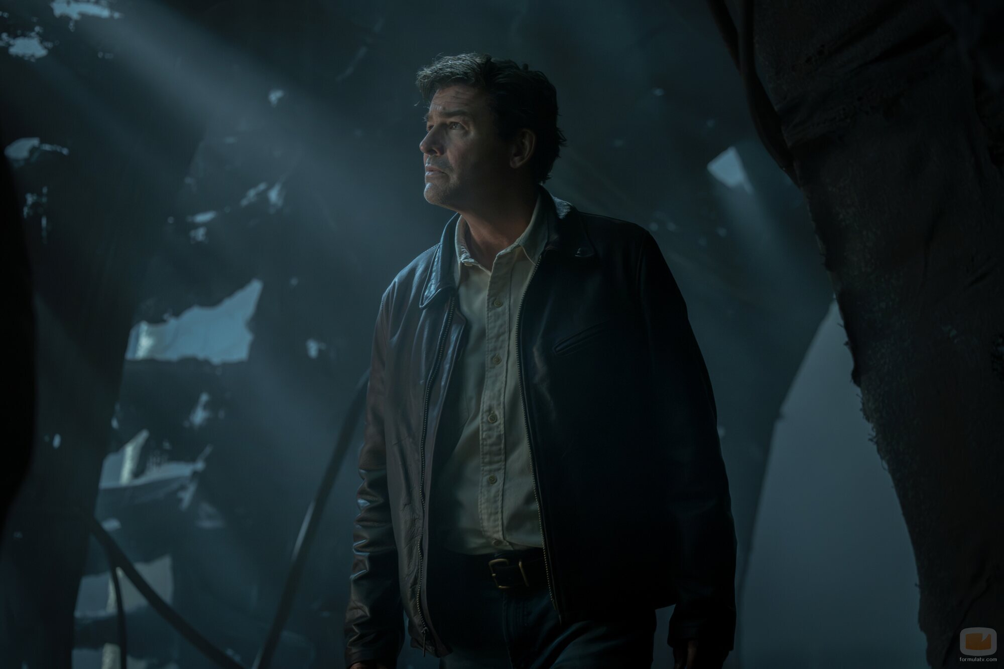 Kyle Chandler en el 1x07 de 'Linternas'