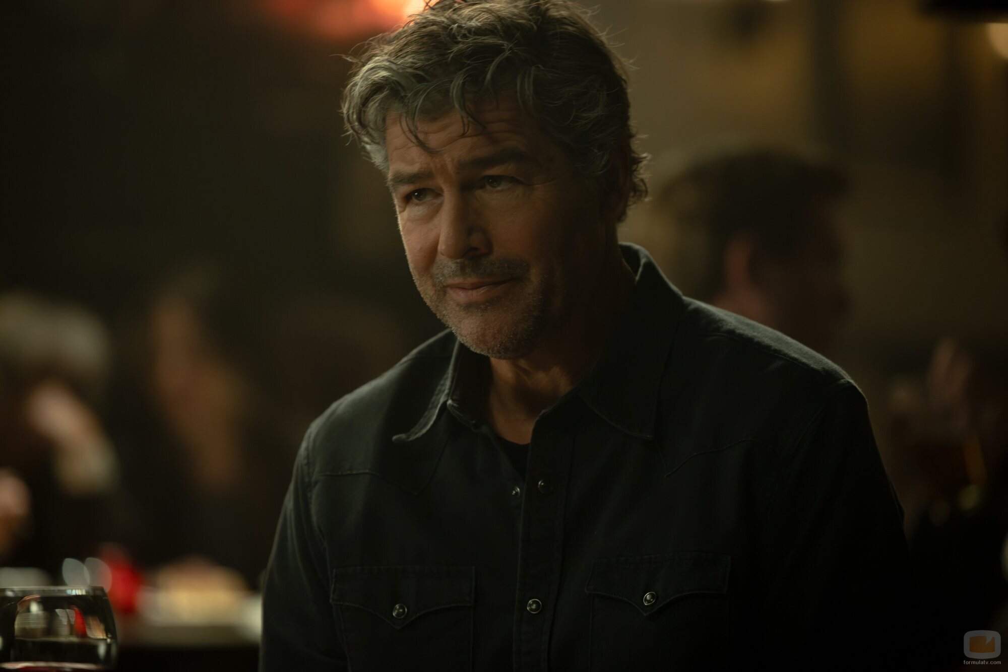 Kyle Chandler en 1x08 titulado 'Polvo y Estrellas' de 'Linternas'