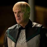 Nathan Fillion en 1x08 titulado 'Polvo y Estrellas' de 'Linternas'