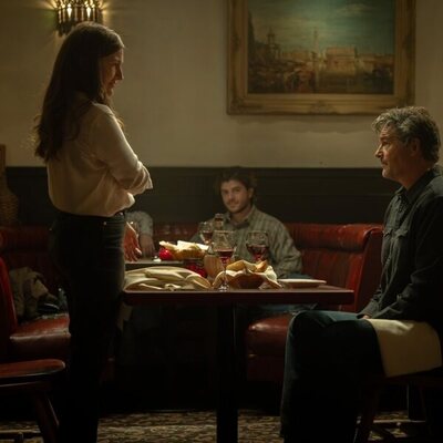Kyle Chandler en el 1x08 de 'Linternas'