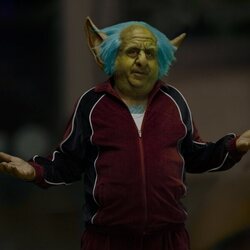 Louis Mustillo en el 1x03 de 'Stuart no consigue salvar el universo'