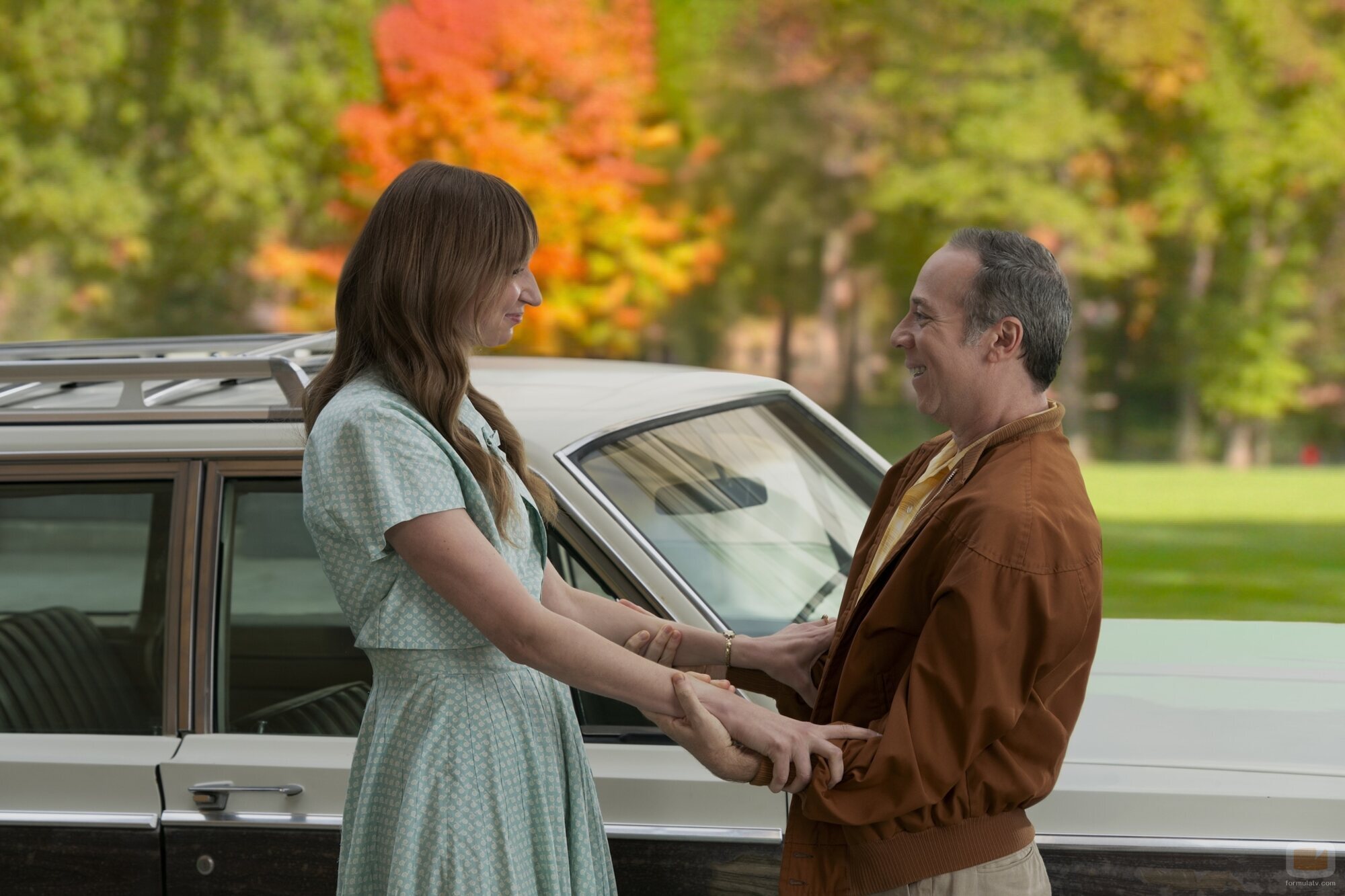 Kevin Sussman y Lauren Lapkus en 'Espóiler: Stuart Hace una Billetera' de 'Stuart no consigue salvar el universo'