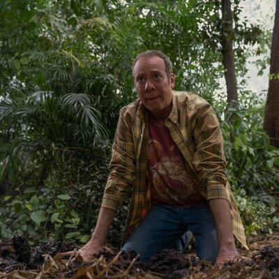 Kevin Sussman en 'Espóiler: Bert se Casa' de 'Stuart no consigue salvar el universo'
