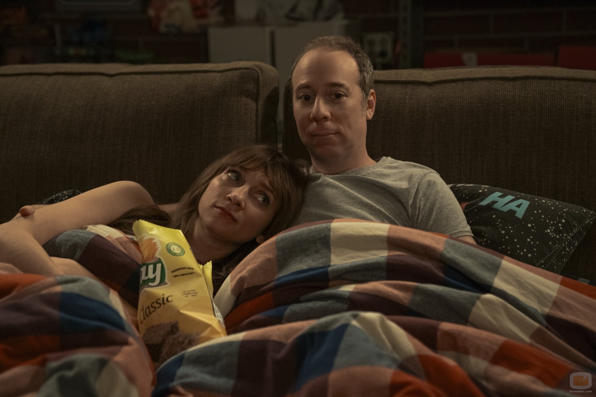 Kevin Sussman y Lauren Lapkus en Capítulo 6 titulado 'Espóiler: El Maíz es Delicioso' de 'Stuart no consigue salvar el universo'
