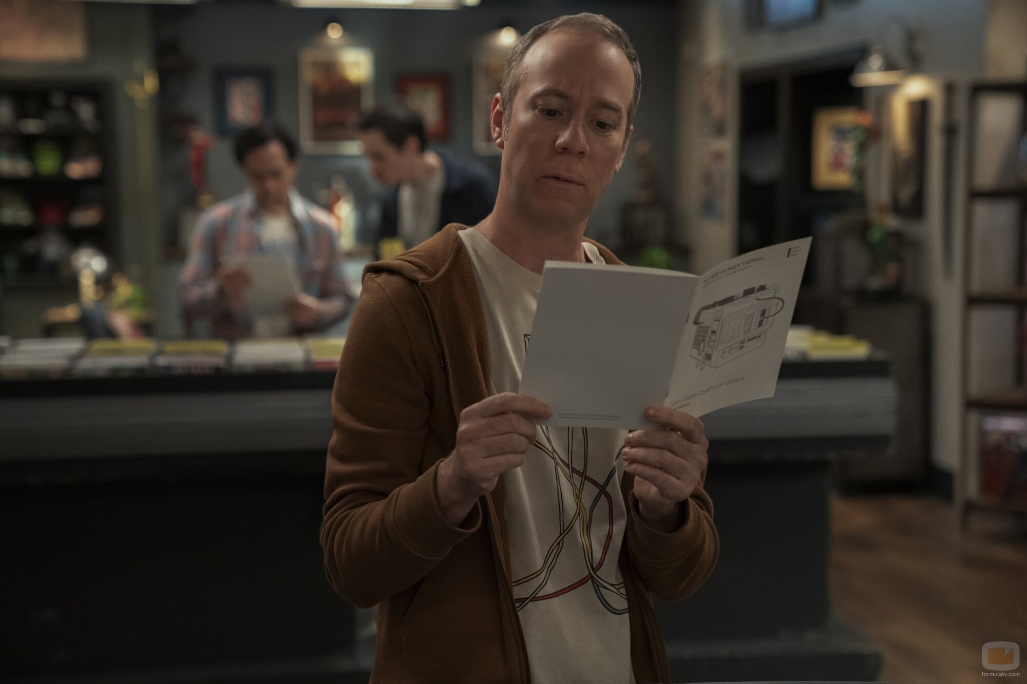 Escena de Kevin Sussman en 'Espóiler: El Maíz es Delicioso' de 'Stuart Fails to Save the Universe'