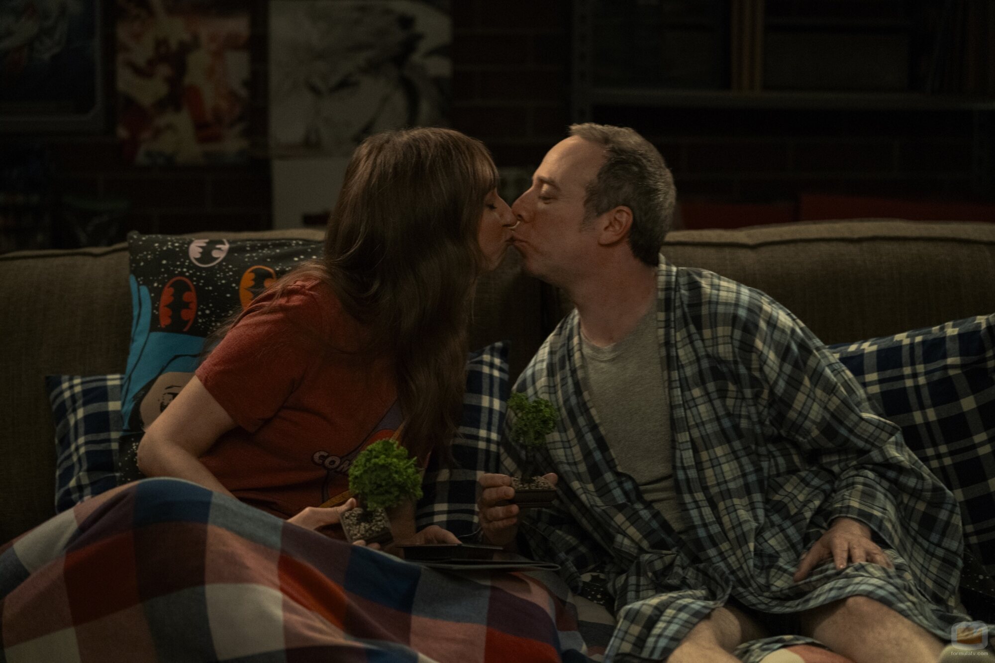 Kevin Sussman y Lauren Lapkus en 'Espóiler: El Maíz es Delicioso' de 'Stuart Fails to Save the Universe'