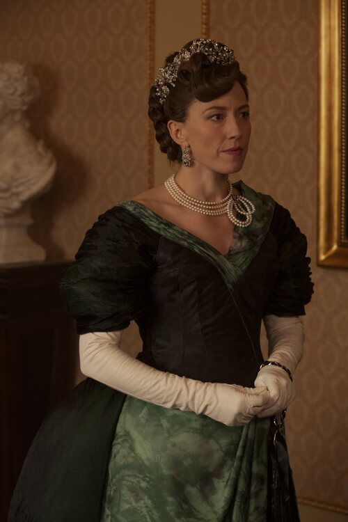Carrie Coon en el 3x03 de 'La edad dorada'