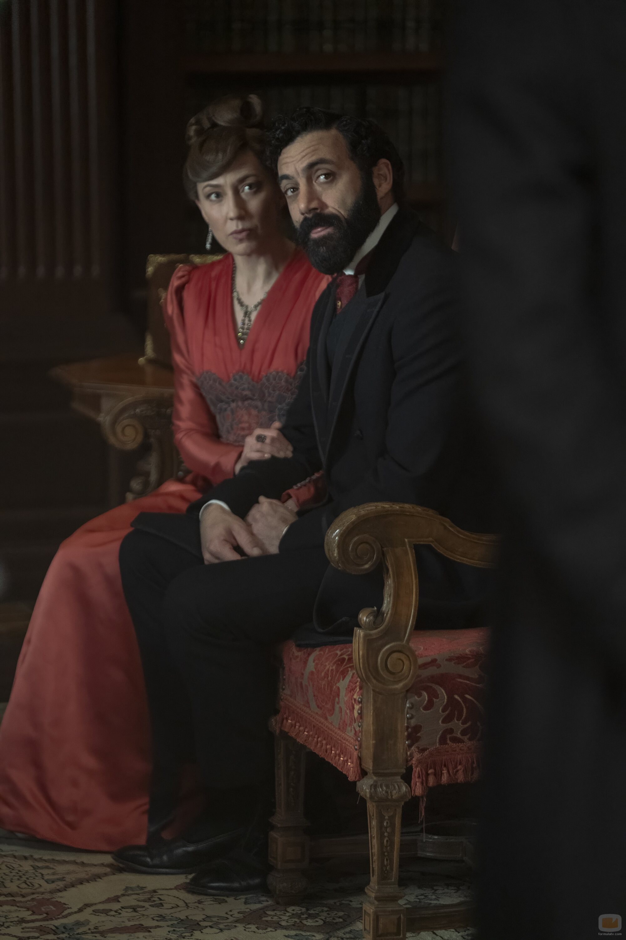 Carrie Coon y Morgan Spector en el 3x03 de 'The Gilded Age'