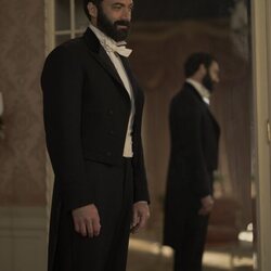 Vistazo a Morgan Spector en 'El amor nunca es fácil' de 'The Gilded Age'