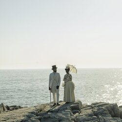 Jordan Donica y Denée Benton en la temporada 3 y el capítulo 03 de 'La edad dorada'