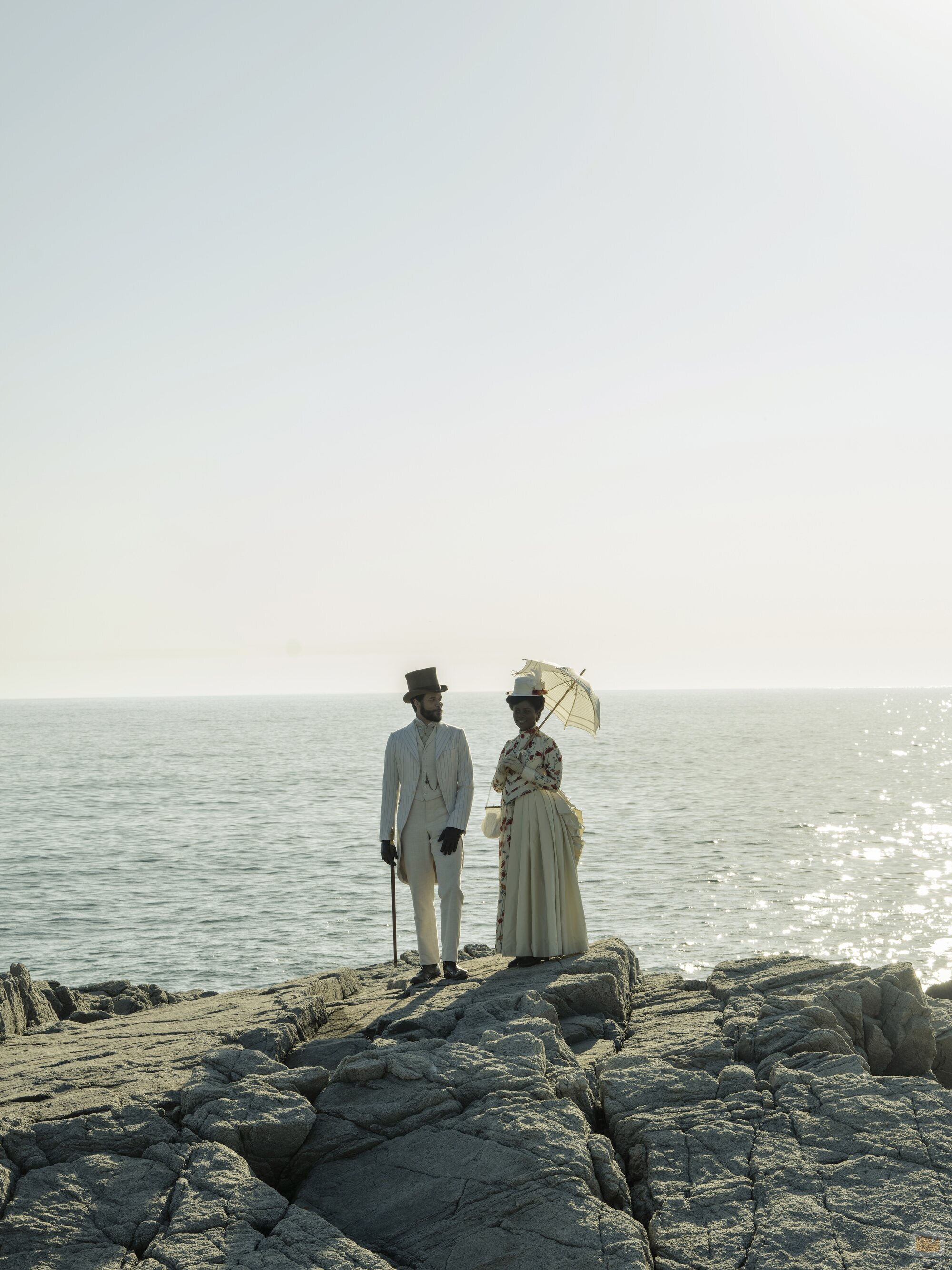 Jordan Donica y Denée Benton en la temporada 3 y el capítulo 03 de 'La edad dorada'