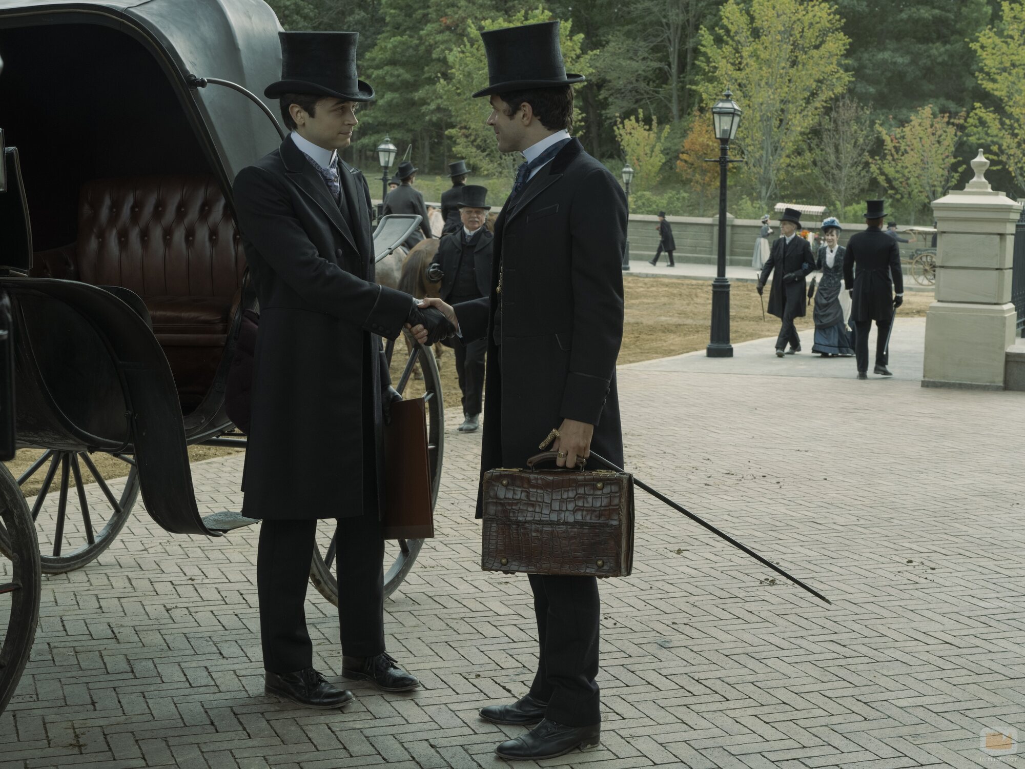 Harry Richardson y Ben Ahlers en el 3x04 de 'La edad dorada'