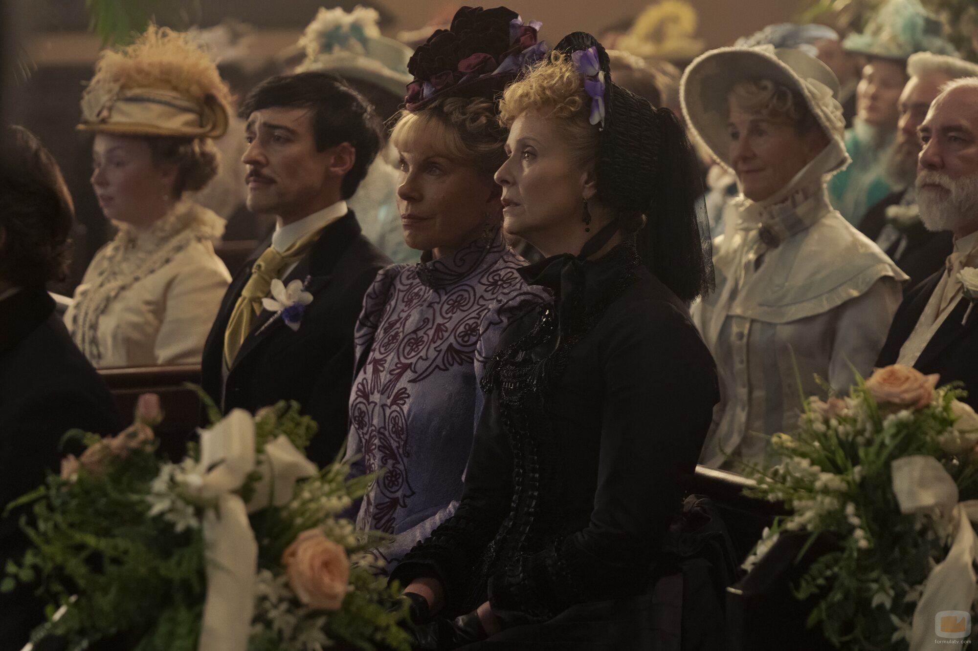 Christine Baranski y Cynthia Nixon en 'El matrimonio es una apuesta' de 'La edad dorada'