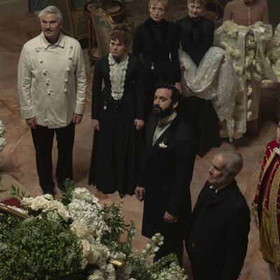 Promocional de 3x04 titulado 'El matrimonio es una apuesta' de 'La edad dorada'