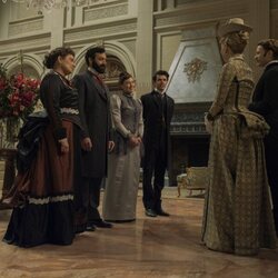Escena de 3x04 de 'La edad dorada'