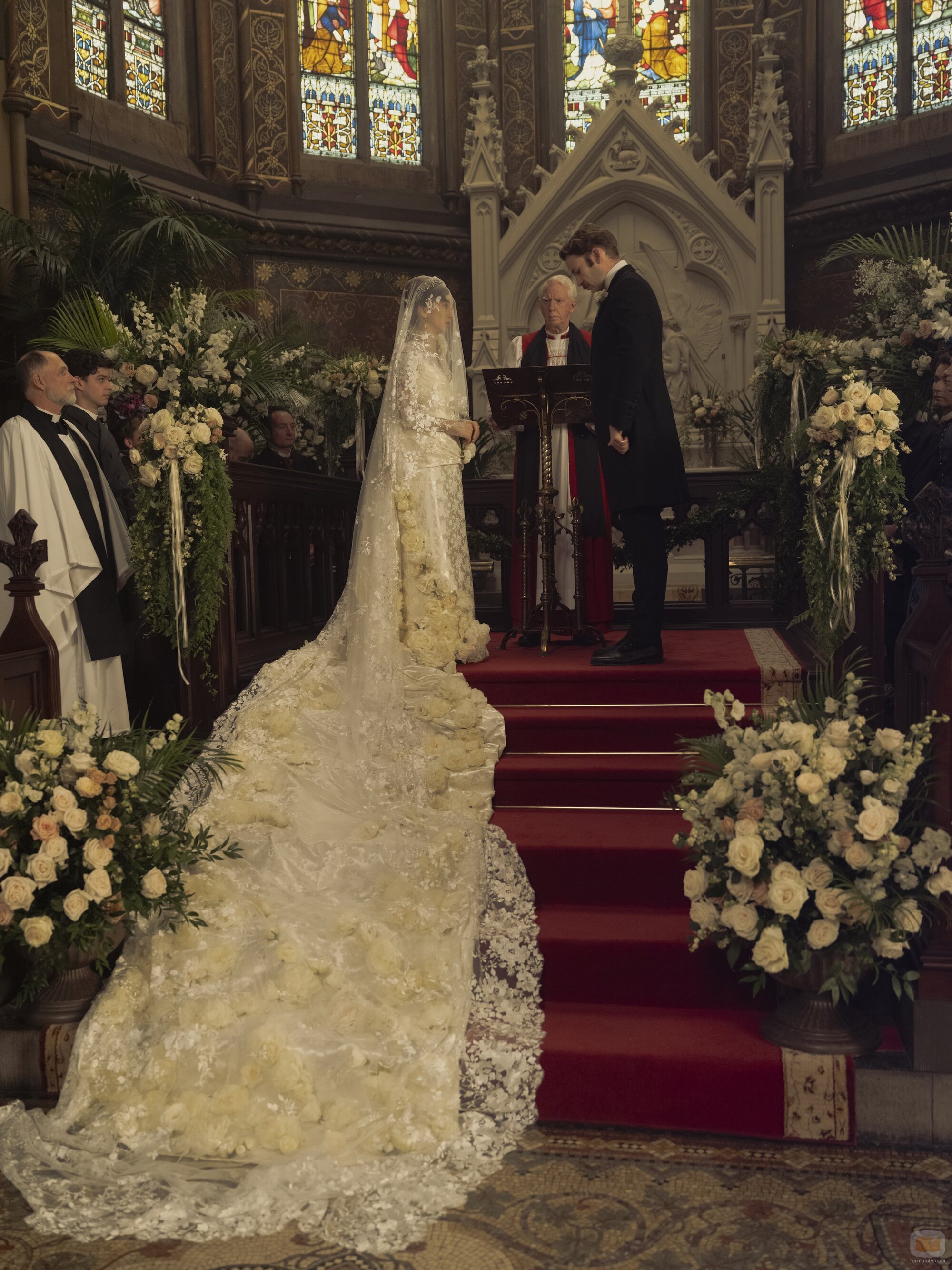 Taissa Farmiga y Ben Lamb en 3x04 titulado 'El matrimonio es una apuesta' de 'La edad dorada'