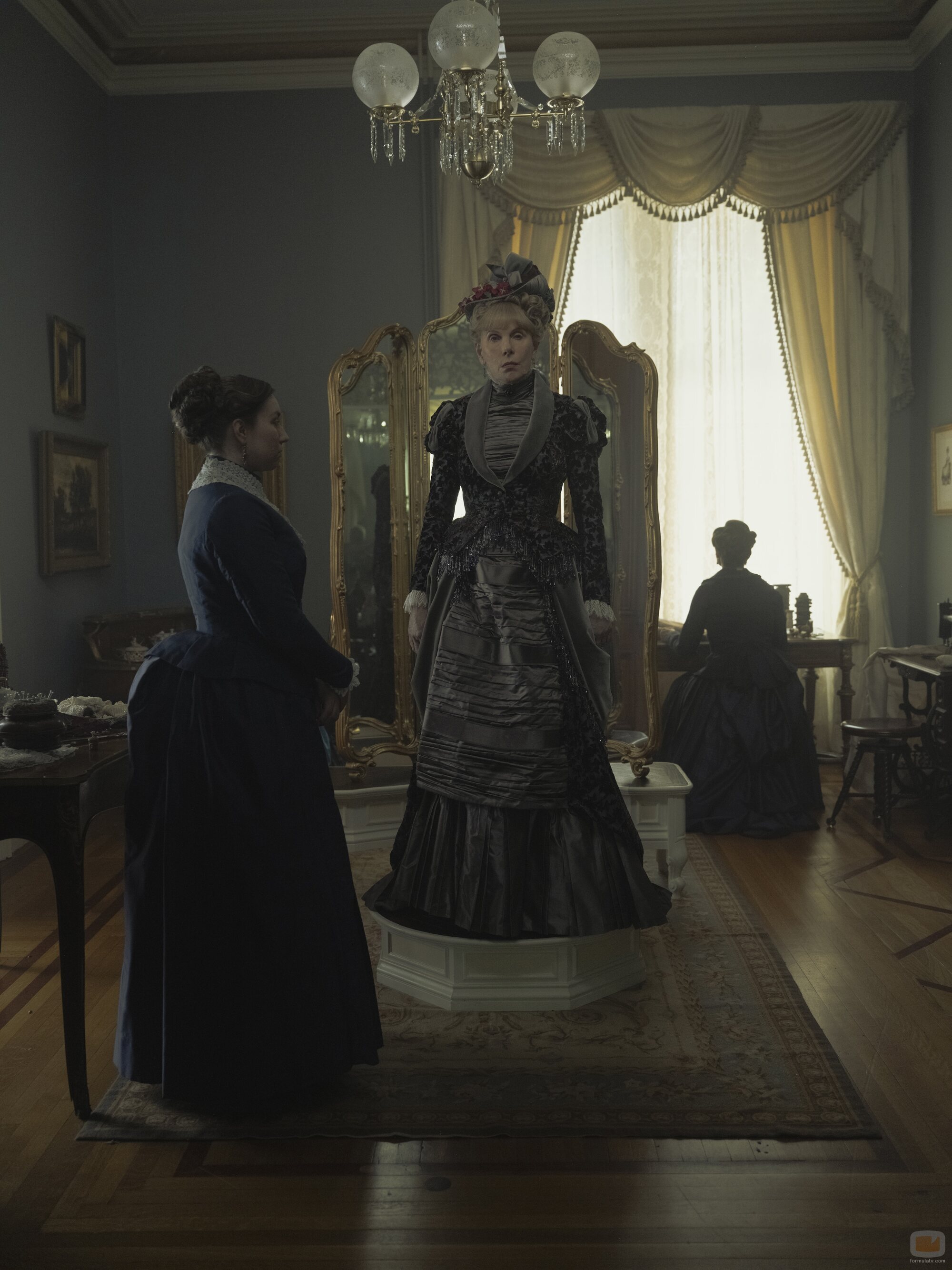 Christine Baranski en la temporada 3 y el capítulo 04 de 'La edad dorada'