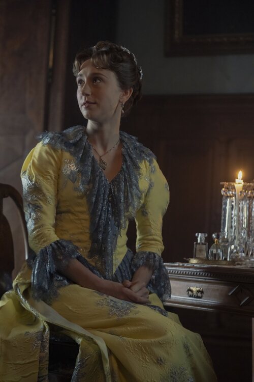 Taissa Farmiga en el 3x05 de 'The Gilded Age'