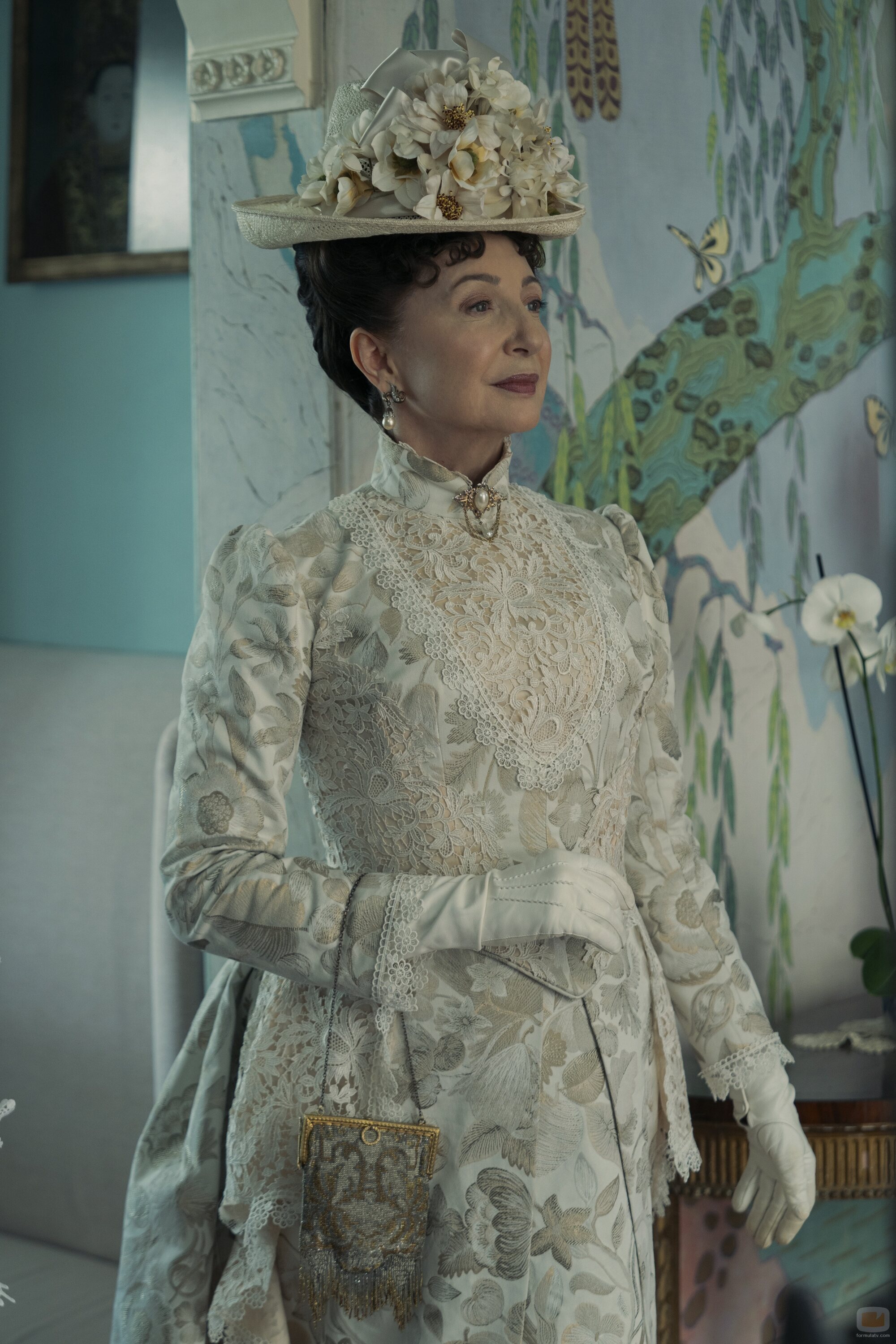Donna Murphy en 3x05 titulado 'Un mundo distinto' de 'La edad dorada'