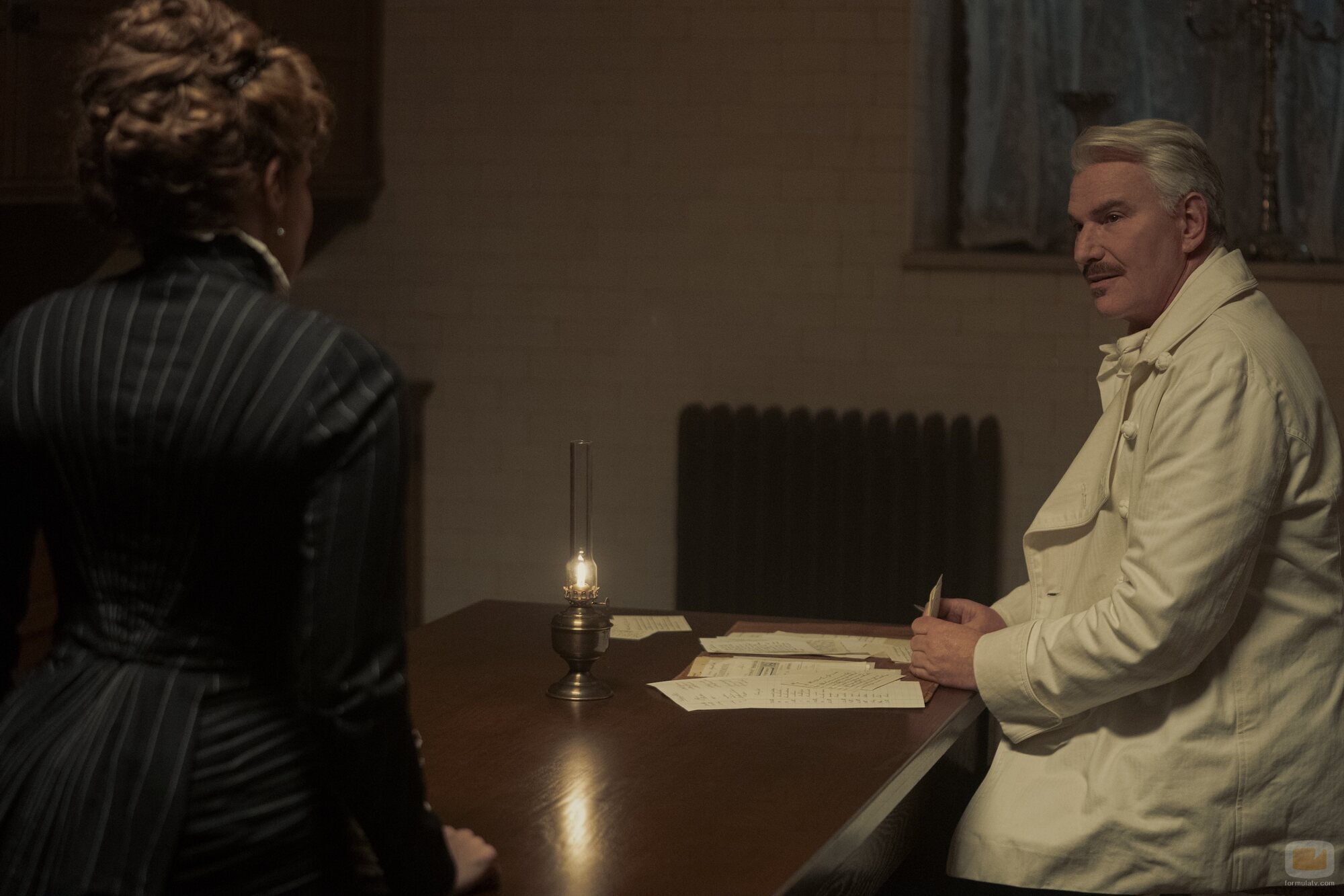 Douglas Sills en la temporada 3 y el capítulo 05 de 'La edad dorada'