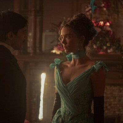 Nicole Brydon Bloom y Blake Ritson en 3x06 titulado 'Si quieres cocinar un omelette' de 'La edad dorada'