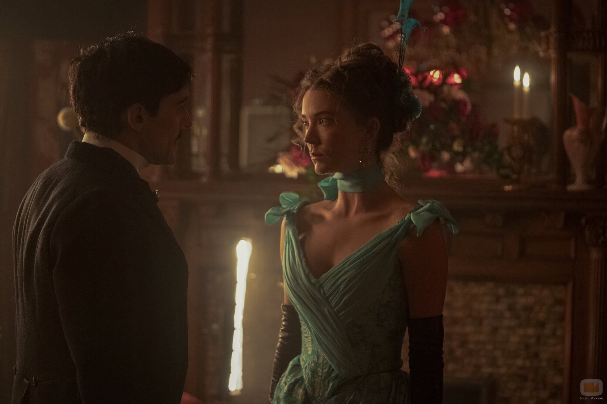 Nicole Brydon Bloom y Blake Ritson en 3x06 titulado 'Si quieres cocinar un omelette' de 'La edad dorada'