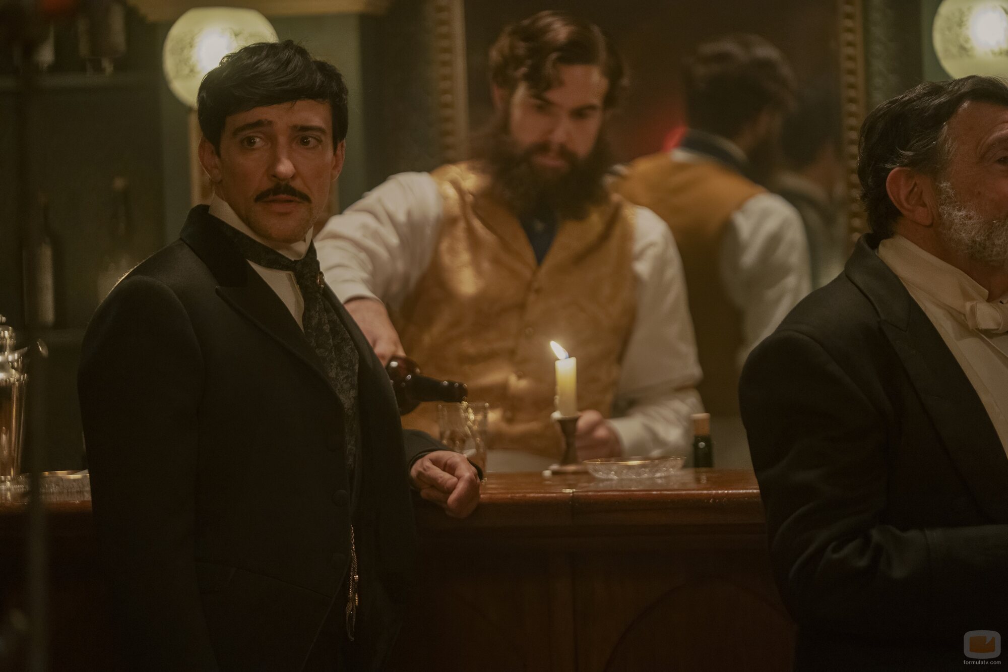 Blake Ritson en Capítulo 6 titulado 'Si quieres cocinar un omelette' de 'La edad dorada'