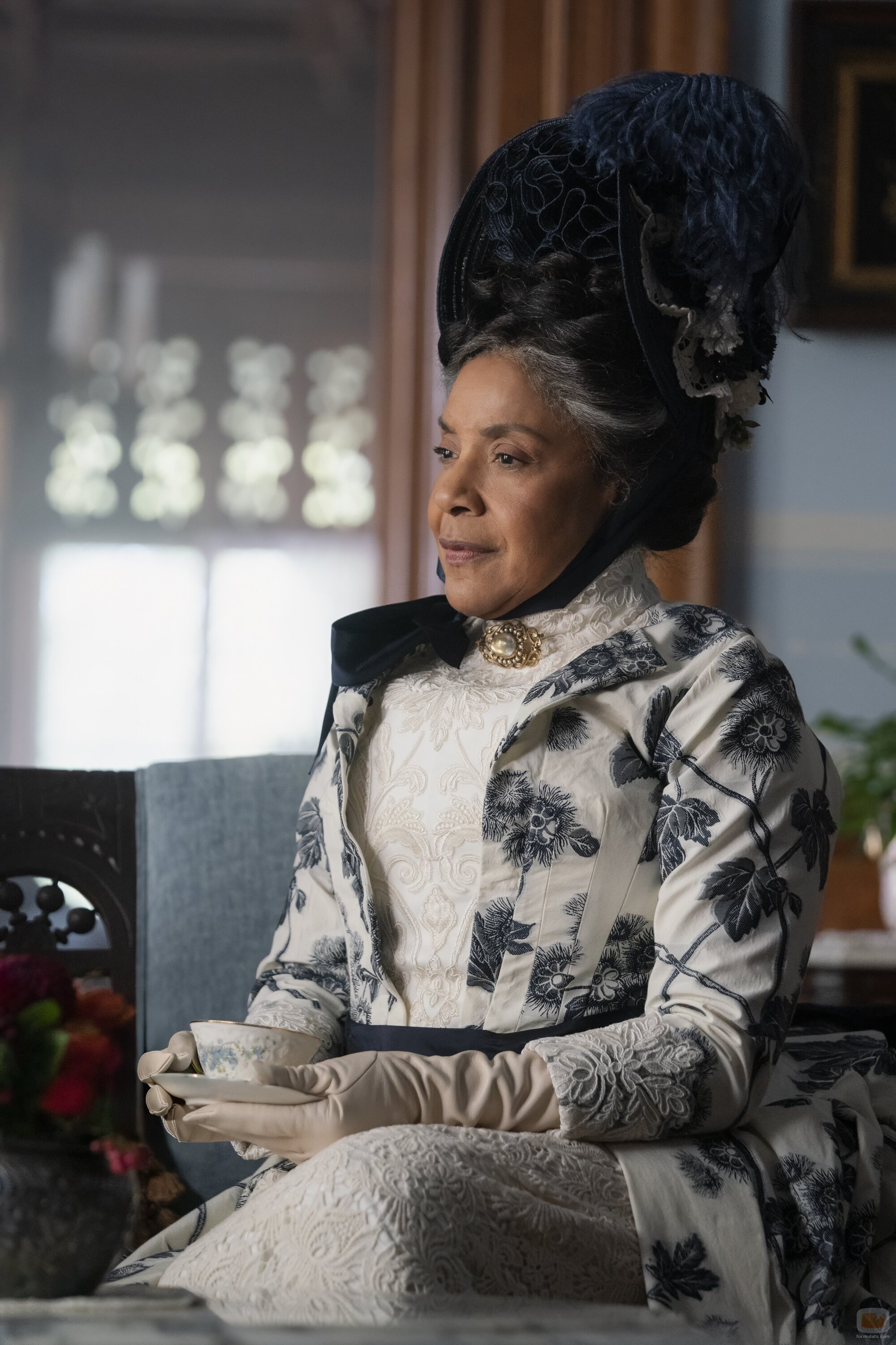 Phylicia Rashad en Capítulo 7 titulado 'Excomulgado' de 'La edad dorada'