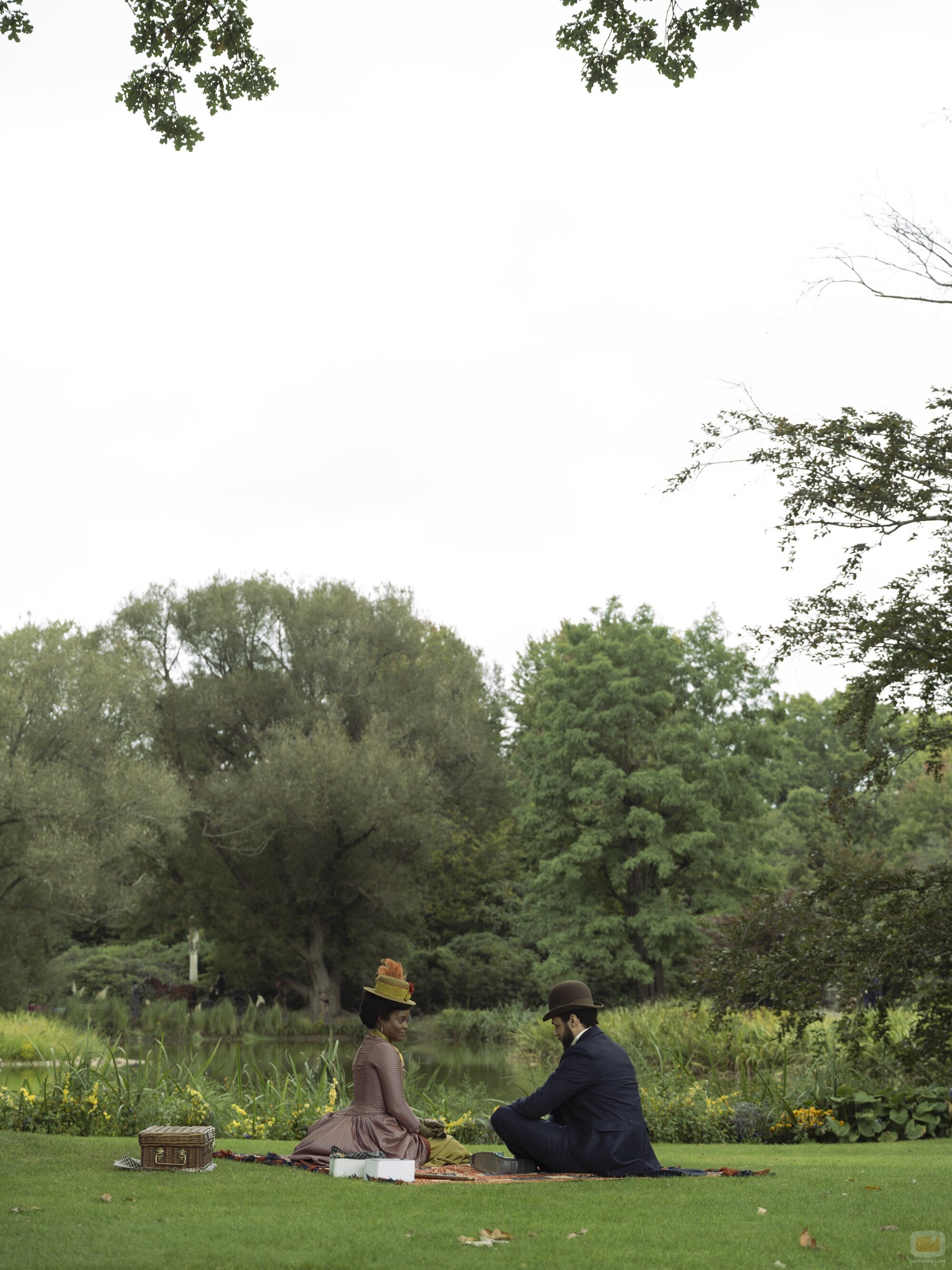 Denée Benton y Jordan Donica en Capítulo 7 titulado 'Excomulgado' de 'La edad dorada'