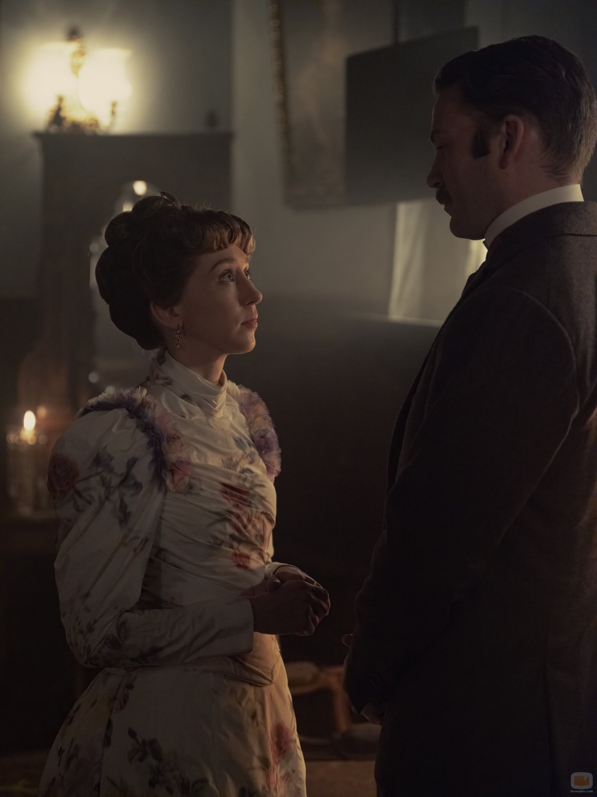 Taissa Farmiga y Ben Lamb en el 3x07 de 'The Gilded Age'