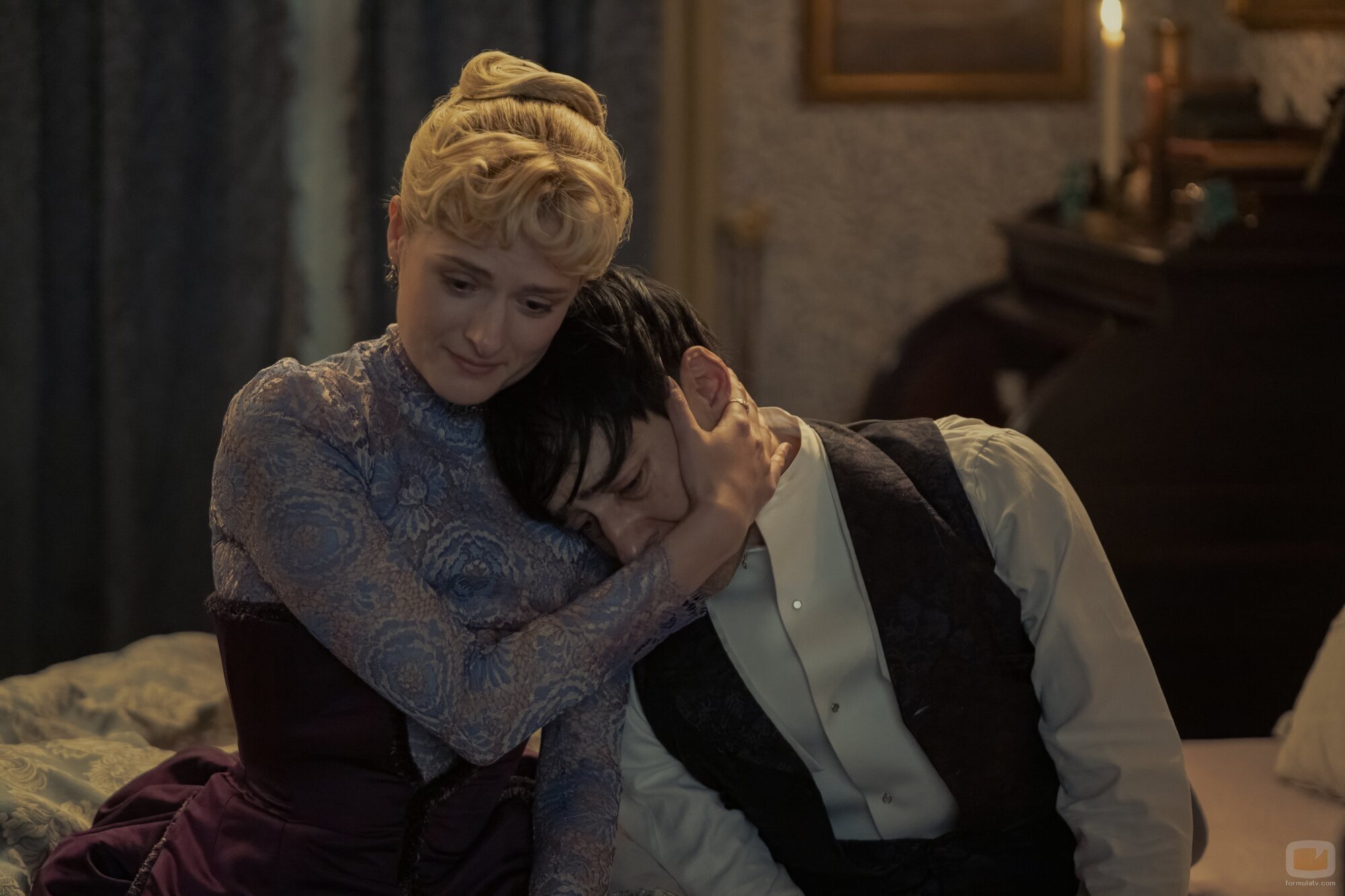 Louisa Jacobson y Blake Ritson en Capítulo 7 titulado 'Excomulgado' de 'La edad dorada'