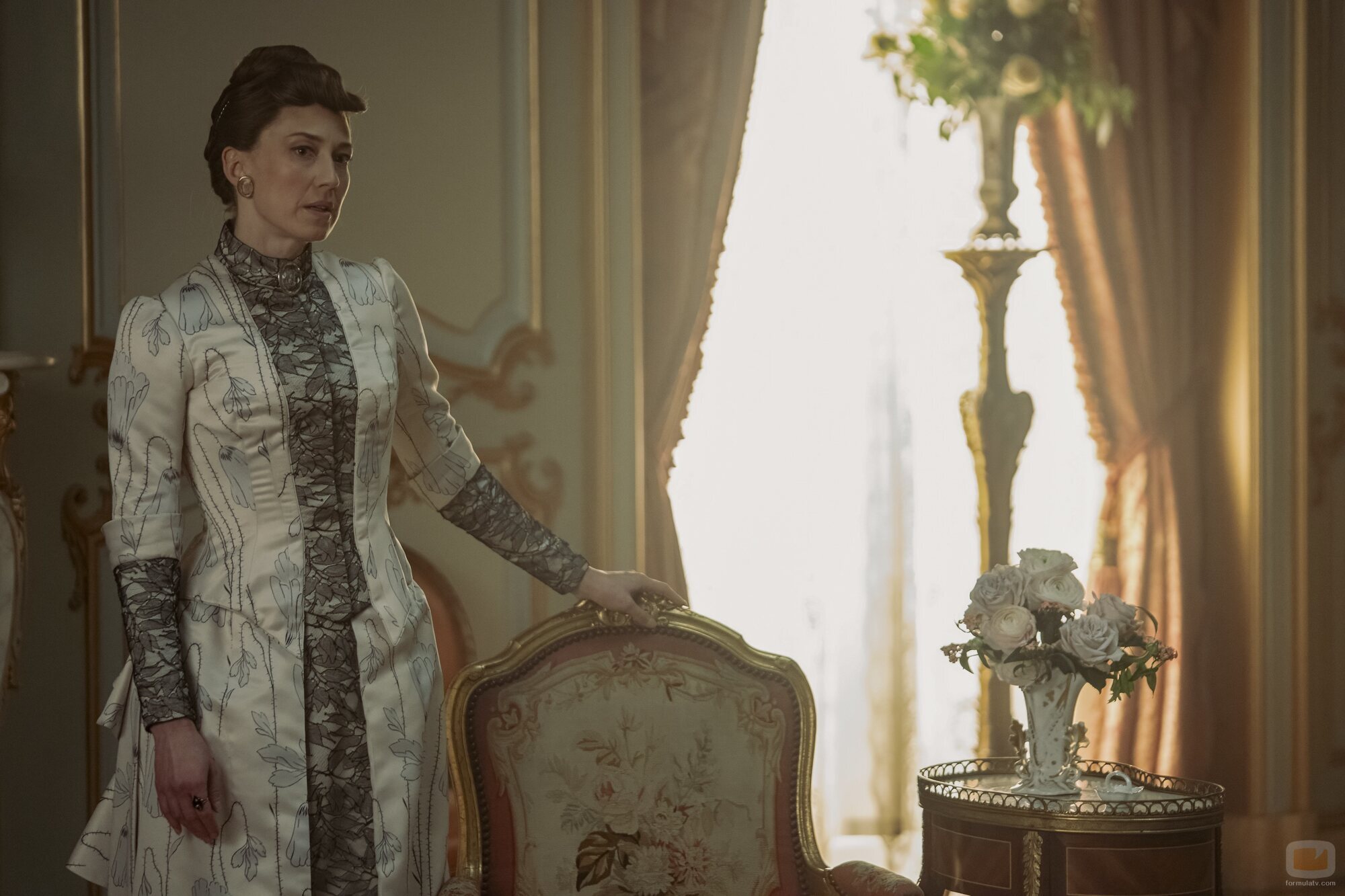 Carrie Coon en 3x07 'Excomulgado' de 'La edad dorada'