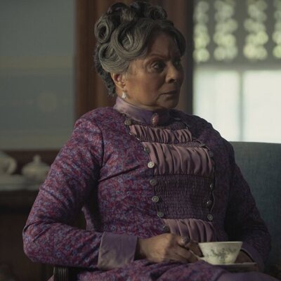 Leslie Uggams en el 3x07 de 'La edad dorada'