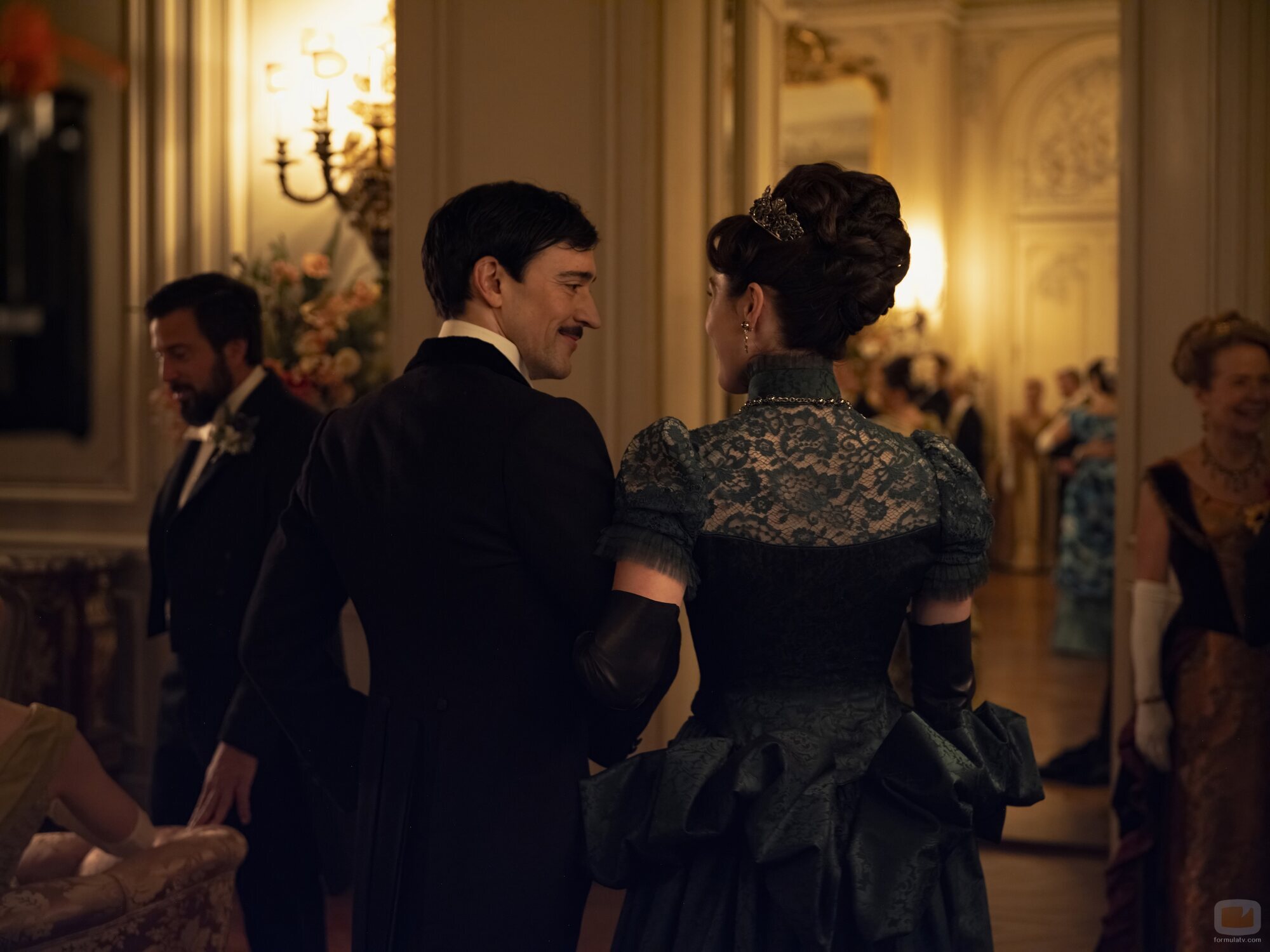 Blake Ritson en la temporada 3 y el capítulo 08 de 'La edad dorada'