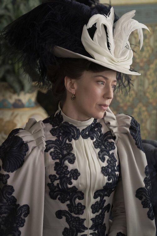 Carrie Coon en la temporada 3 y el capítulo 08 de 'La edad dorada'