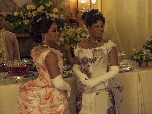 Jessica Frances Dukes y Audra McDonald en 'He tomado una decisión' de 'La edad dorada'