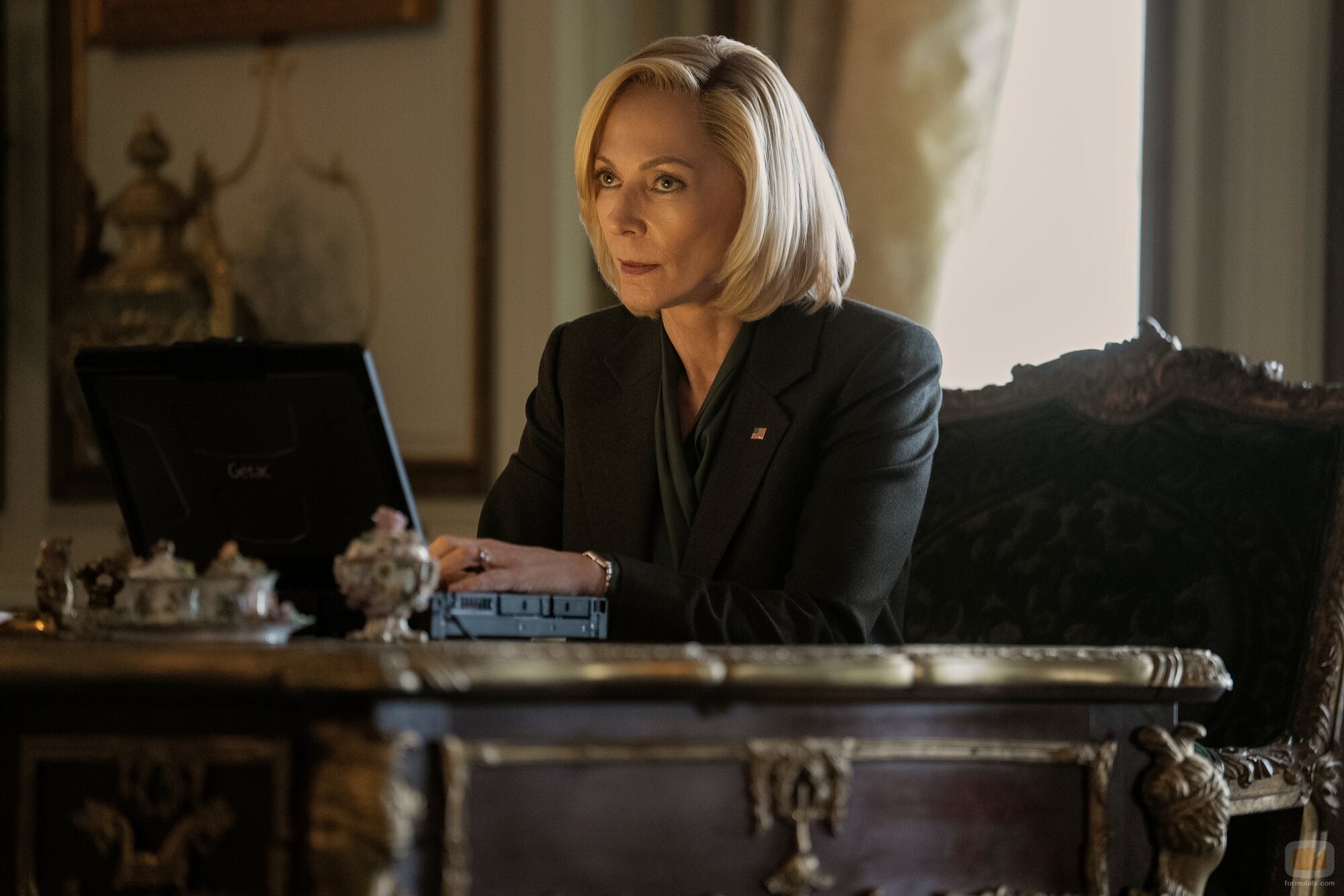 Allison Janney en 'Windsor' de 'La diplomática'