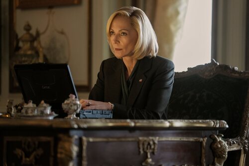 Allison Janney en 'Windsor' de 'La diplomática'