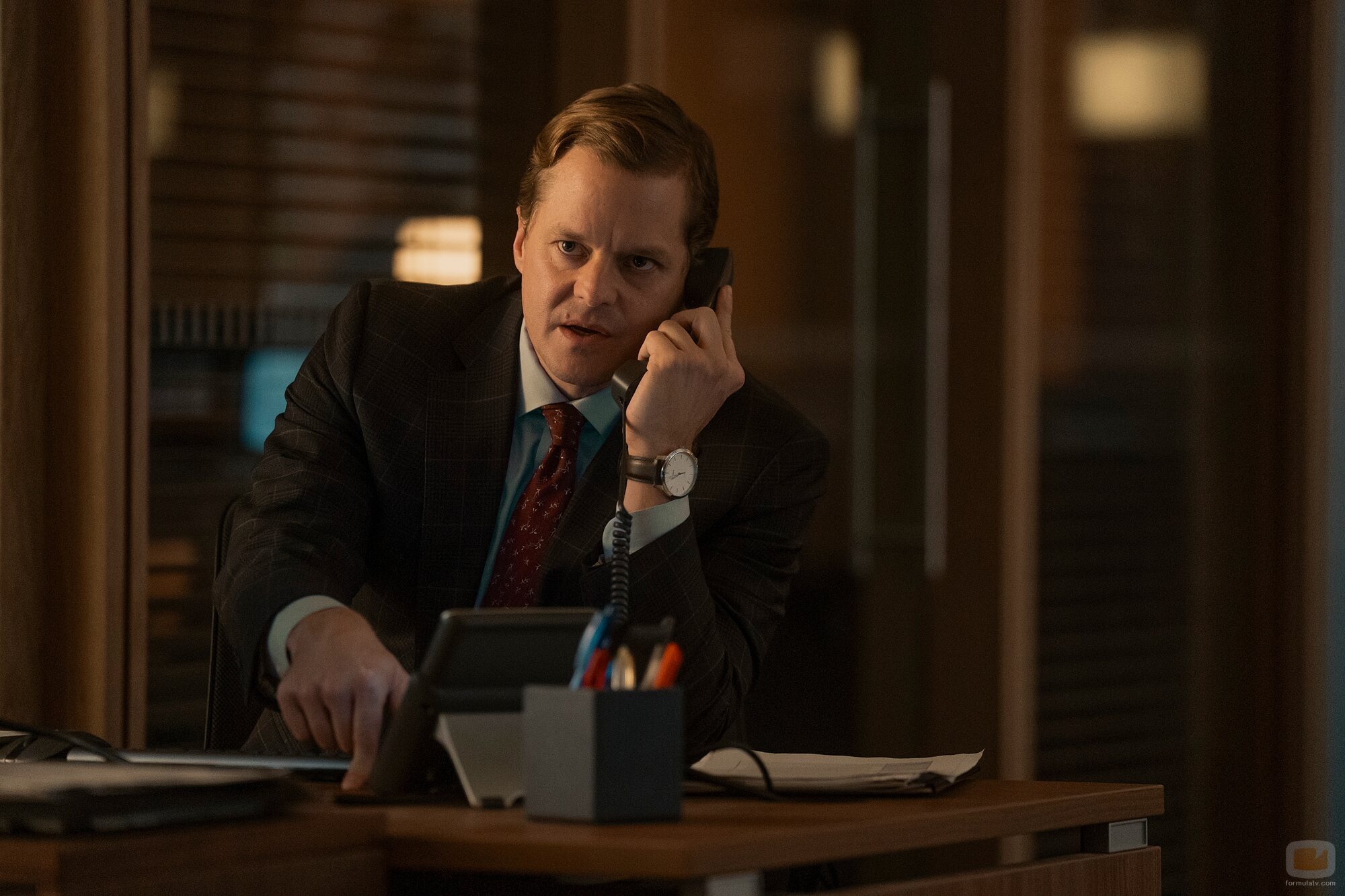 Graham Miller en la temporada 4 y el capítulo 03 de 'La diplomática'