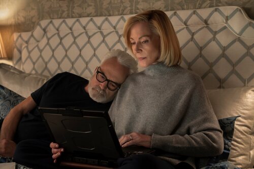 Bradley Whitford y Allison Janney en 4x03 titulado 'La errata' de 'La diplomática'