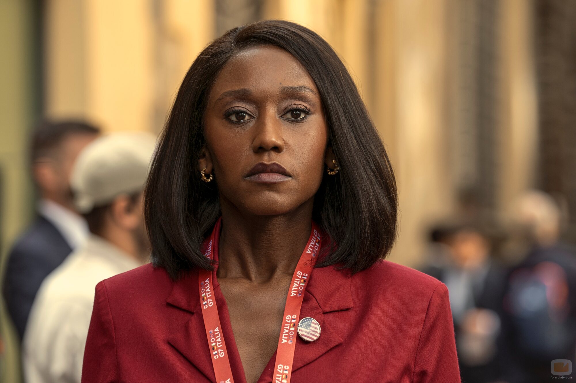 Nana Mensah en Capítulo 7 titulado 'Negroni falso' de 'La diplomática'