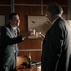 Nancho Novo y José Milán en 'Viernes 16 de octubre de 2026' de 'Sueños de libertad'
