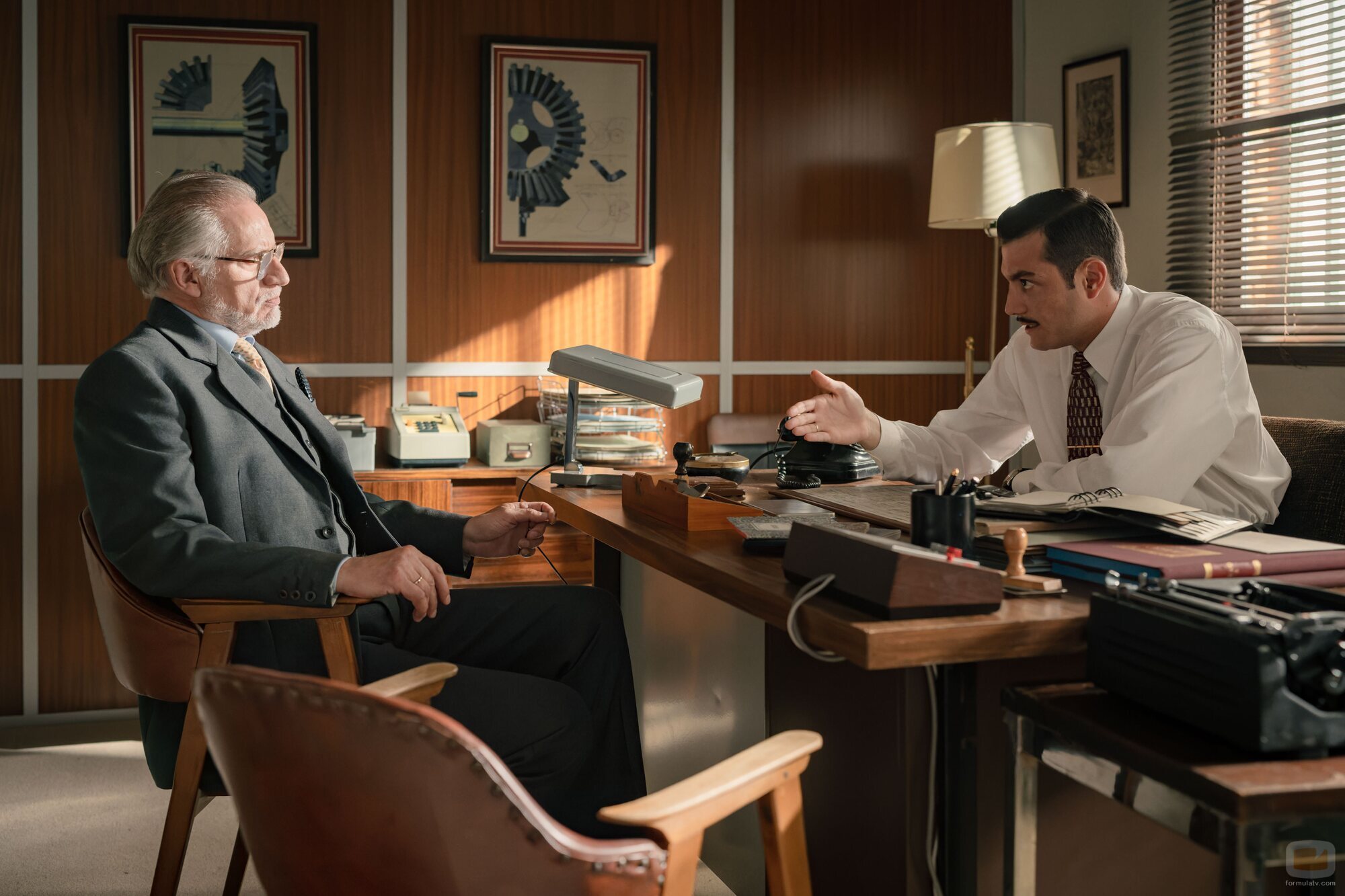 Nancho Novo y José Milán en la temporada 3 y el capítulo 195 de 'Sueños de libertad'