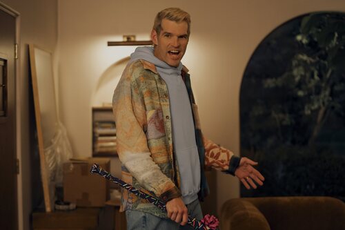 Timothy Simons en la temporada 3 y el capítulo 01 de 'Nadie quiere esto'