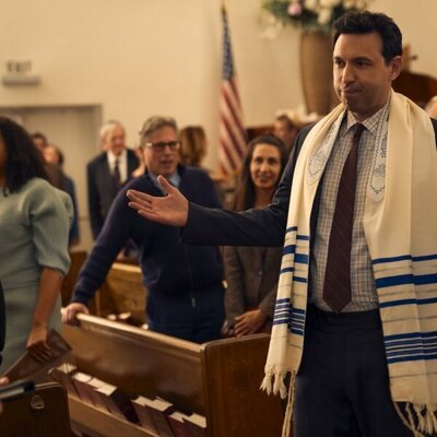 Alex Karpovsky en 'Papaíto ha vuelto' de 'Nobody Wants This'