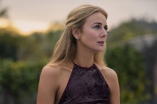 Justine Lupe en 3x08 'Una entre un millón' de 'Nadie quiere esto'