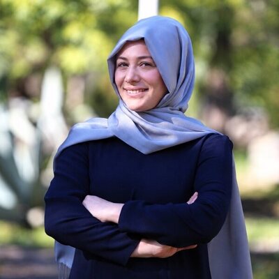 Esra Çoban es Melike en 'El compromiso'