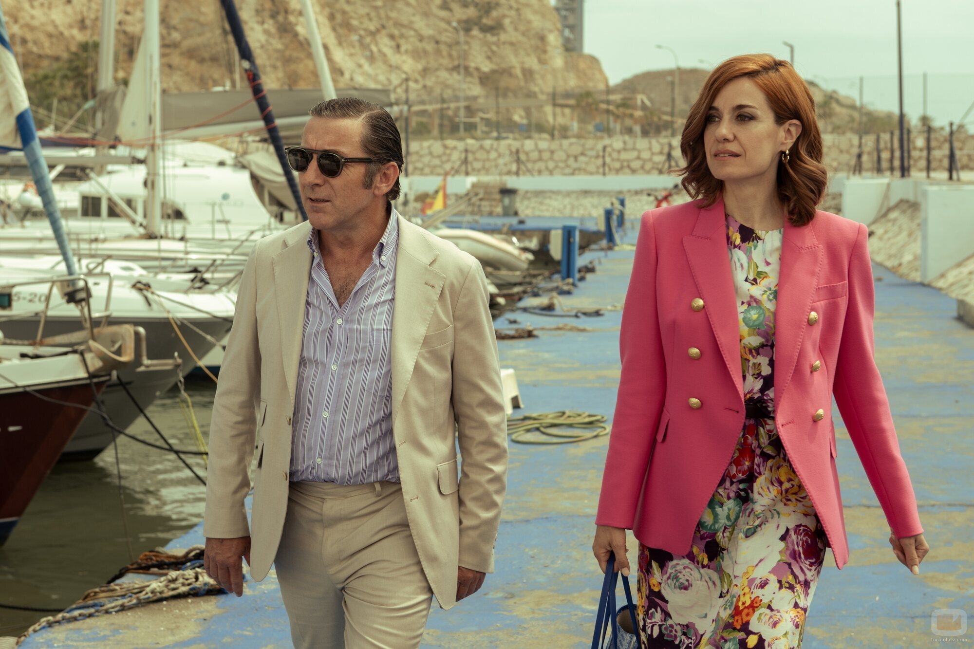 Antonio de la Torre y Alexandra Jiménez en 1x03 titulado 'Derivas del Mediterráneo' de 'Grande de España'