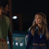 Linda Cardellini y William Catlett en 1x02 titulado 'Parte 2' de 'Crystal Lake'